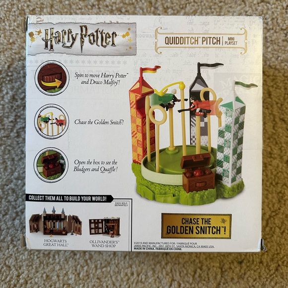 HARRY POTTER Quidditch Pitch Mini Playset - Picture 3 of 3